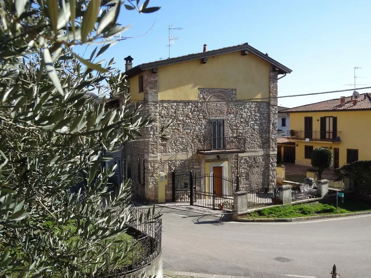 B&B Bergamo e Brescia Rodengo-Saiano Italia